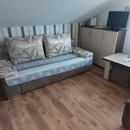 Agroturystyka U Gazdy, Wisla - Nocleg Ze Sniadaniem, 1 Km Od Stoku, Idealny Dla Rodzin Z Dziecmi, Domek Z Balia & Apartamenty Wisła