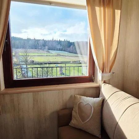 Lejlighed Agroturystyka U Gazdy, Wisla - Nocleg Ze Sniadaniem, 1 Km Od Stoku, Idealny Dla Rodzin Z Dziecmi, Domek Z Balia & Apartamenty *