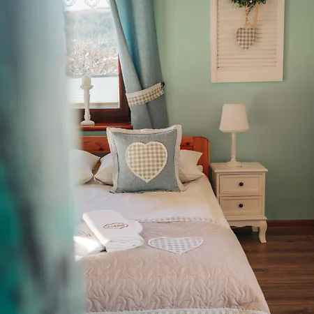 Lejlighed Agroturystyka U Gazdy, Wisla - Nocleg Ze Sniadaniem, 1 Km Od Stoku, Idealny Dla Rodzin Z Dziecmi, Domek Z Balia & Apartamenty *