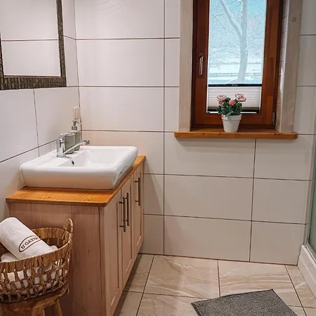 Lejlighed Agroturystyka U Gazdy, Wisla - Nocleg Ze Sniadaniem, 1 Km Od Stoku, Idealny Dla Rodzin Z Dziecmi, Domek Z Balia & Apartamenty